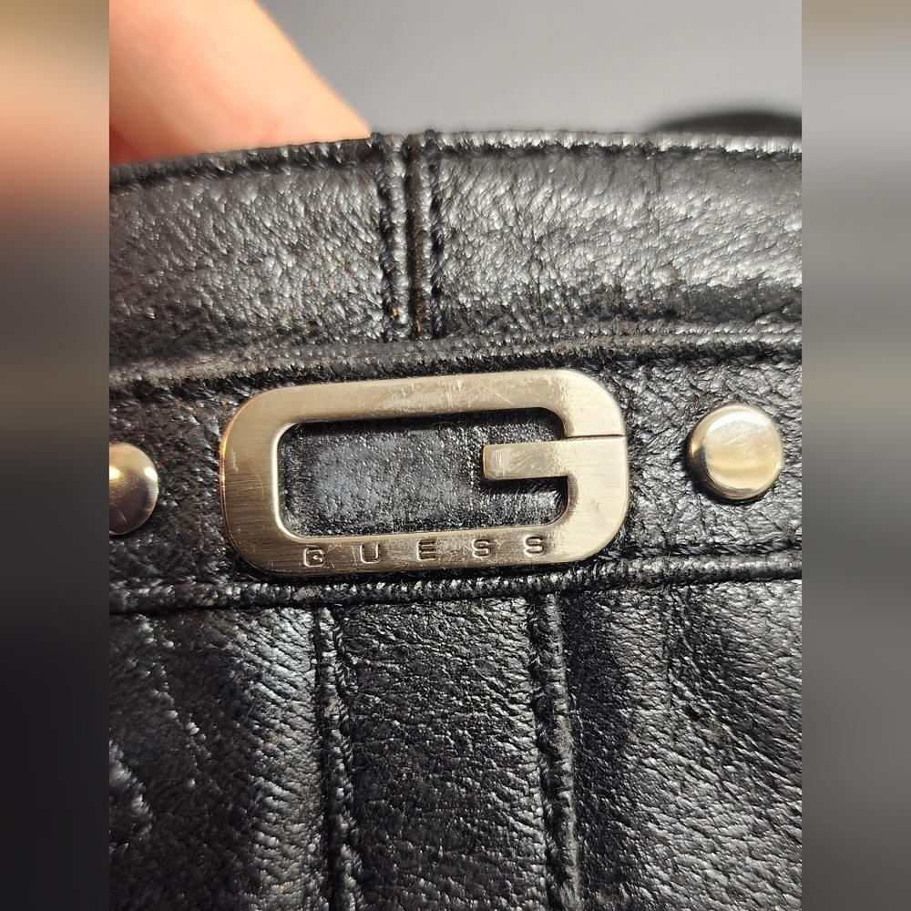Guess vintage shoulder bag purse leather black w brn animal print lining buckles - Picture 3 of 12
